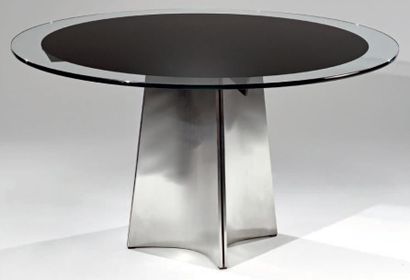 Luigi SACCARDO (XXe siècle) - Maison JANSEN Table à plateau circulaire en verre laqué...