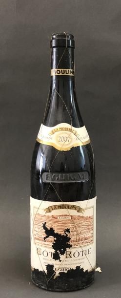 null 1 B COTE ROTIE LA MOULINE (e.t.a; clm. légèrement abîmée) Guigal 2007