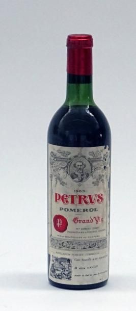 null 1- B - PETRUS (H.E; e.a; bandeau sous étiquette "cette bouteille a été réservée...