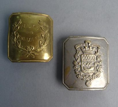 Armes - Décorations - Militaria FRANCE Deux plaques de ceinturon en laiton Police...