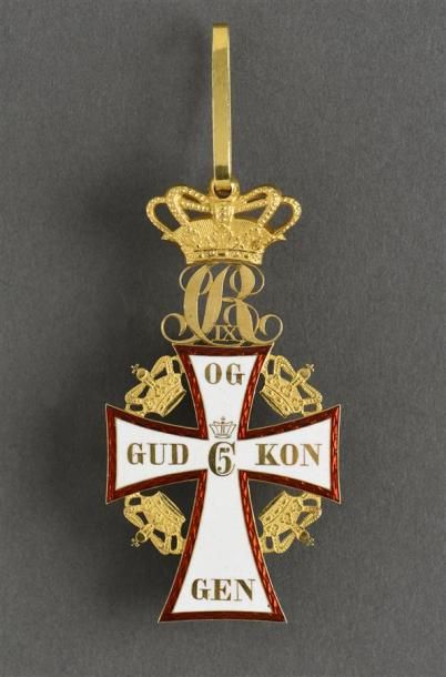 Armes - Décorations - Militaria DANEMARK Croix de Commandeur du DANNEBROG En or émaillé,...