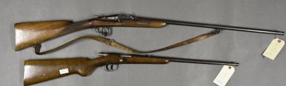 Armes - Décorations - Militaria *****Lot d'armes comprenant : *****FRANCE Carabine...