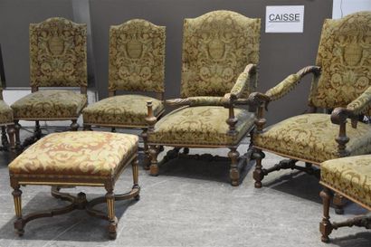 null Partie de mobilier de salon en bois naturel tourné comprenant quatre fauteuils,...