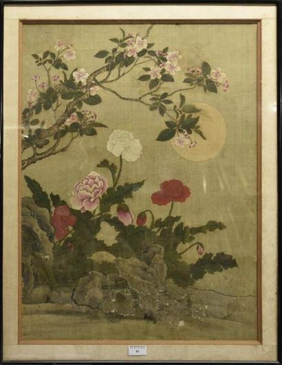 null CHINE - début du XIXe siècle Peinture sur soie représentant des pivoines et...