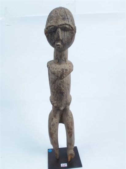 null Statue Lobi Burkina Faso H. 51 cm AES Statuette Lui sculptée dans un bois lourd....