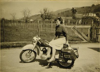 null Les joies de l'automobile et de la motocyclette dans la France des années 1920...