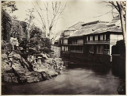 null Félice BEATO (1832-1909). Views of Japan, circa 1868/1870
Sublime album contenant...