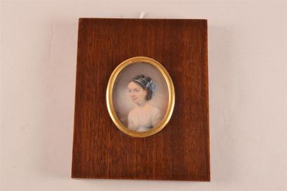 null Edmé ROUSSEAU, Ecole FRANCAISE vers 1830 Portrait de jeune fille en robe de...
