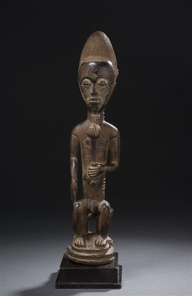 null Statue masculine Baoulé
Côte d'Ivoire
H. 37 cm

Provenance:
Galerie Maine Durieu,...