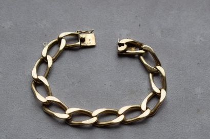 null Bracelet articulé en or jaune 750 millièmes, les maillons de forme ovale ajourés

L.19,8...