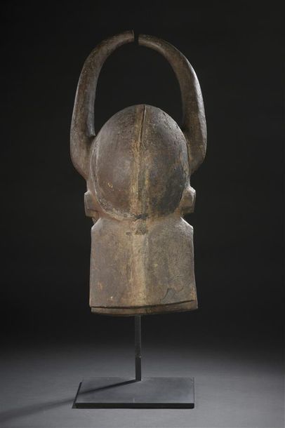 null Masque Chamba
Benue, Nigeria
H. 66 cm

Provenance: Felicia Dialossin (Galerie...