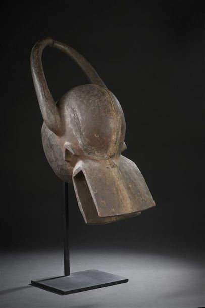 null Masque Chamba
Benue, Nigeria
H. 66 cm

Provenance: Felicia Dialossin (Galerie...