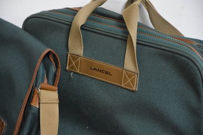 null LANCEL Lot comprenant une valise, un sac marine, une petite valise, une sacoche...