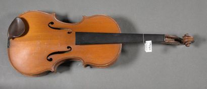 null Violon Paul MANGENOT fait chez Laberte
Fond : 357 mm RP
Talon réparé, chevilles...