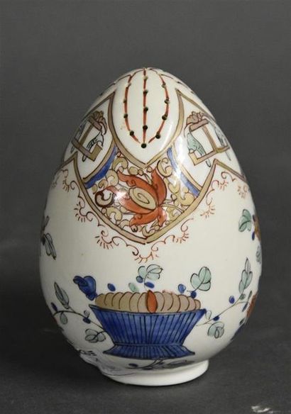 null SAMSON - XIXe siècle

Oeuf formant salière en porcelaine

H. 10,5 cm