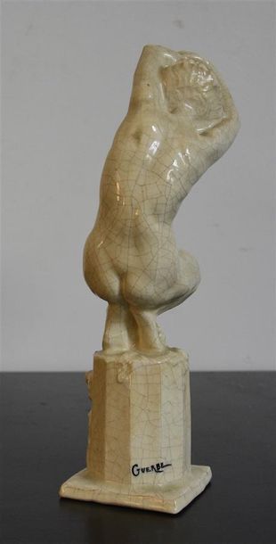 null Raymonde GUERBE (1894-1995)



Femme accroupie

Sculpture en céramique craquelée,...