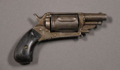 null FRANCE Revolver VELODOG, calibre 6 mm Monture acier debronzé, long barillet...