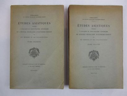 null ASIE. Etudes asiatiques. Paris, Van Oest, 1925. 2 volumes in-8 brochés, non...