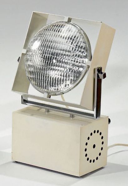 ANGELO LELLI (1911-1979) ARREDOLUCE Lampe modèle «14008» en métal laqué blanc et...