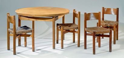 Charlotte PERRIAND (1903-1999) Paire de chaises modèle «Méribel», structure en hêtre,...