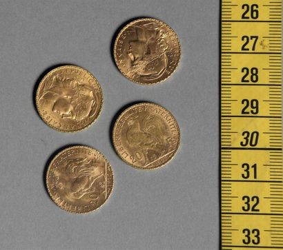 null FRANCE Quatre pièces de 20 Francs en or, coq, 1907 - 1909 - 1912 - 1914 Poids...