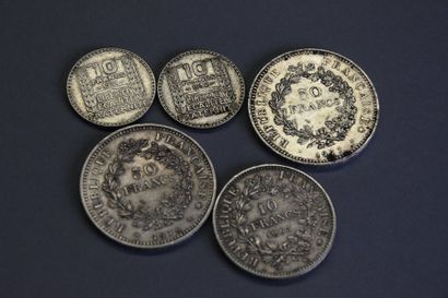 null Lot de pièces en argent : - Deux pièces de 50 FRS Dupré 1976 et 1977 - Une pièce...
