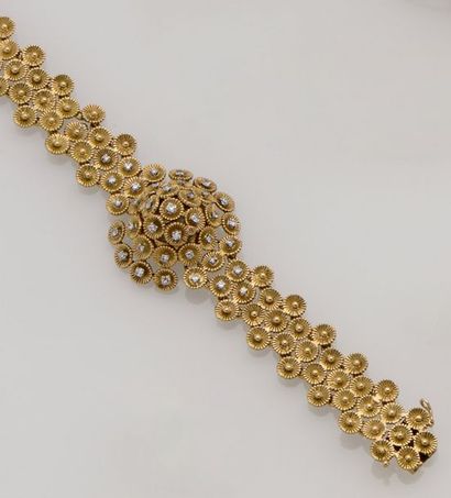 JAEGER LECOULTRE Montre bracelet de dame à capot en or jaune 18K (750°/°°), le cadran...