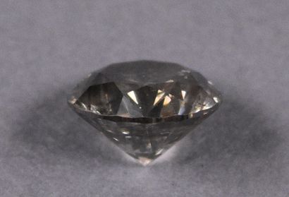 null Diamant taille brillant non monté pesant 1,09 ct, couleur «Natural Fancy Greenish...