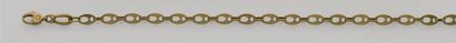 AUGIS Collier en or jaune 18K (750/°°) à maillons ovales ajourés, non signé
Poinçon...