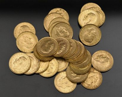 null ROYAUME-UNI Lot de trente et une pièces, Souverain en or : - 11 x 1911 - 20...