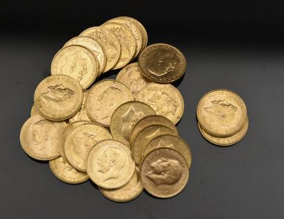 null ROYAUME-UNI Lot de vingt-huit pièces, Souverain en or : - 7 x 1913 - 2 x 1914...