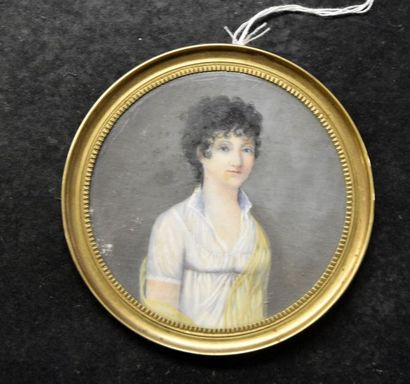 null Miniature ronde sur ivoire
Portrait de femme à la robe blanche
Début du XIXe...