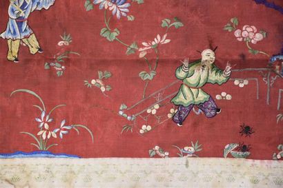 null Bandeau de lit brodé, Chine, seconde moitié du XIXe siècle, cartouche central...