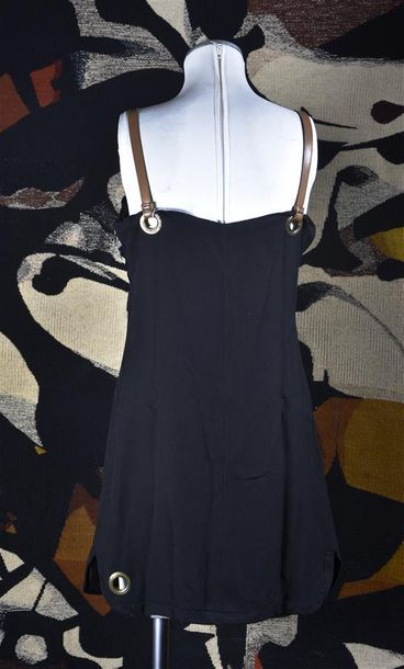 null HERMES Paris Boutique Sport, circa 1970. Mini robe en toile coton noire ornée...