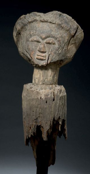 null Figure Lagalla Hemba - RÉPUBLIQUE DÉMOCRATIQUE DU CONGO
Bois
H. 63 cm

Provenance
Galerie...