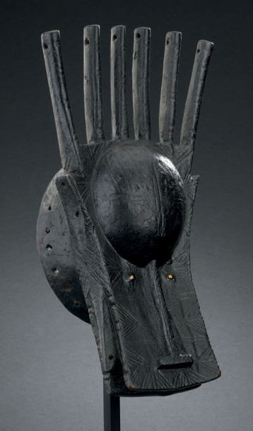 null Masque Ntomo Bamana - MALI
Bois, métal
H. 28 cm

Provenance
Julius Carlebach,...