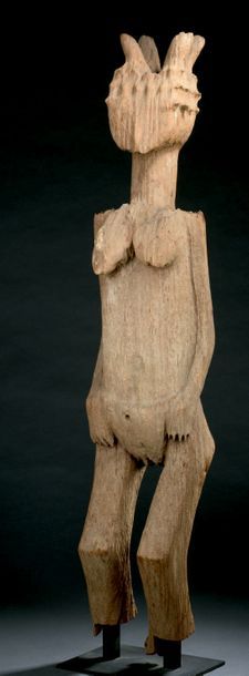 null Statue Sakalava – MADAGASCAR

Bois
H. 104 cm

Provenance
Galerie 62, Paris

Exposition
Musée...