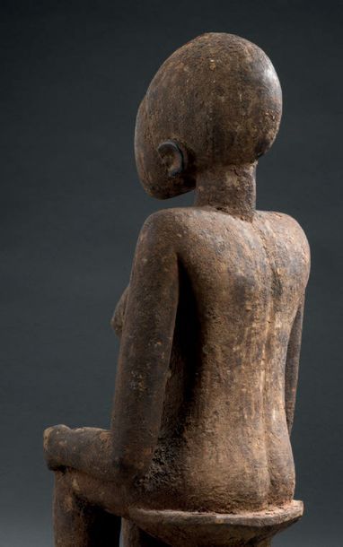null Statue féminine Birifor - BURKINA FASO
Bois
H. 48 cm

Provenance
Collectée près...
