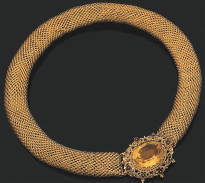 null Collier en or jaune 750 millièmes à maille imitant la peau de serpent serti...