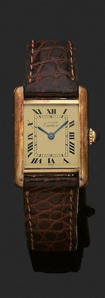 CARTIER Modèle MUST Montre-bracelet, la montre de forme rectangulaire en vermeil,...