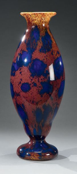 Charles SCHNEIDER (1881-1953) Série Jades, circa 1925/29
Important vase ovoïde sur...