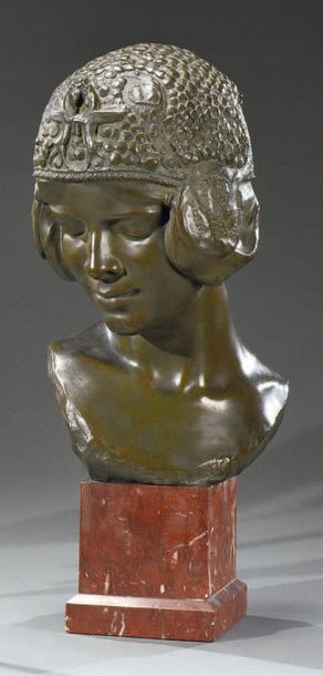FIX MASSEAU (Pierre Félix MASSEAU, dit) (1969-1937) Tête d'orientale
Sculpture.
Épreuve...