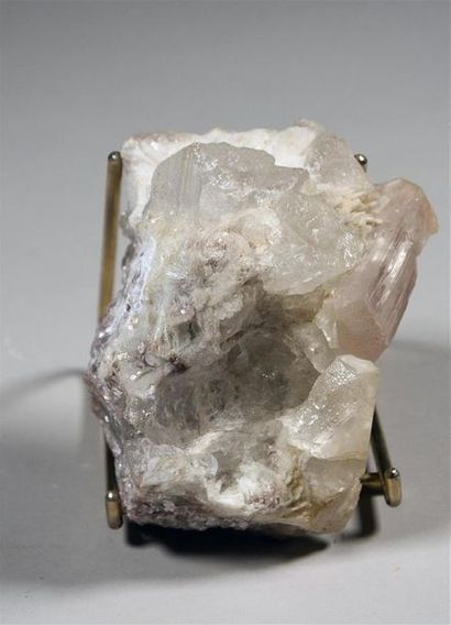 null KUNZITE ET QUARTZ PAKISTAN (11cm)