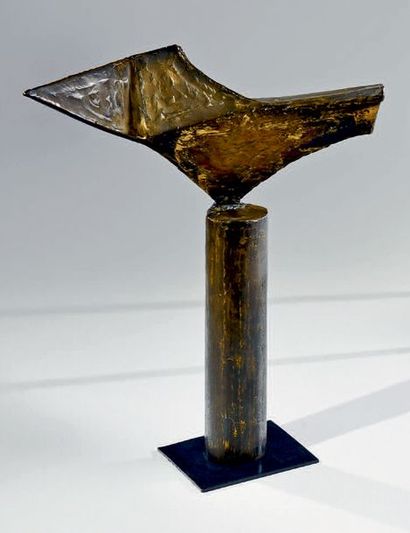 Costa COULENTIANOS (1918-1995) L'oiseau
Epreuve unique en bronze moulé doré
H. 50...