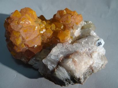 null JOLI QUARTZ HEMATOIDE GLUX MORVAN (12cm)