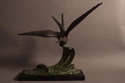 null Attribué à Lucien GILBERT (1904-1988) La mouette sur la vague Epreuve en bronze...