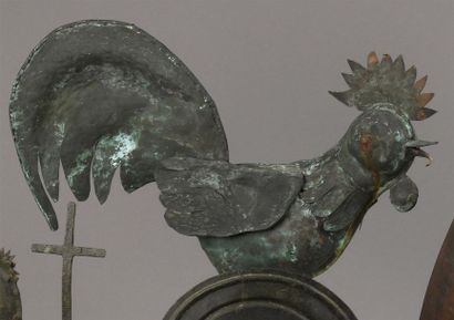  Coq de clocher en cuivre, plastron et ailes en relief d'applique France, années...