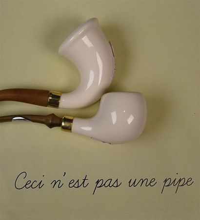 null ZENITH Hollande Deux pipes en céramique blanche, une courbe et une cintrée Etat...