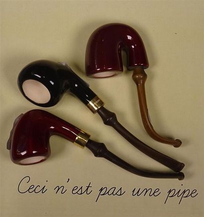 null ZENITH Hollande Un pipe courbe et une pipe cintrée en céramique rouge, une pipe...