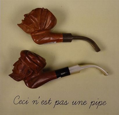 null ROPP France Deux pipes courbes en bruyère sculptée figurant un pirate pour l'une...